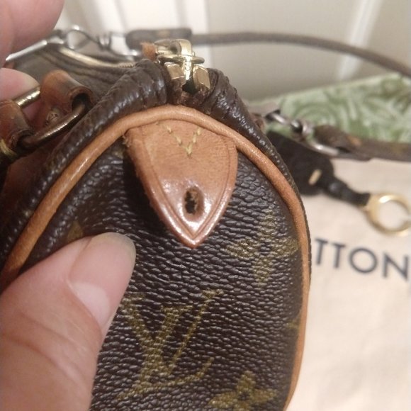 Louis Vuitton Mini Speedy Crossbody with Strap - Picture 10 of 16
